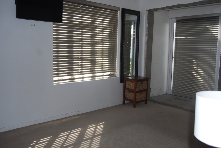 To Let 8 Bedroom Property for Rent in Shelley Point Western Cape